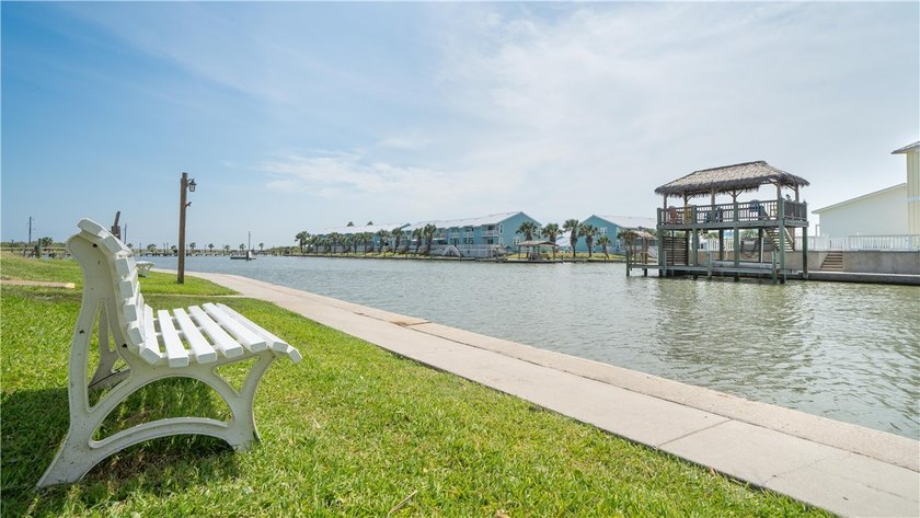This fantastic investment opportunity in Rockport is priced to - photo 5