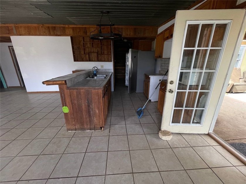 Attention investors! Rare opportunity in Rockport, TX sitting on - photo 6