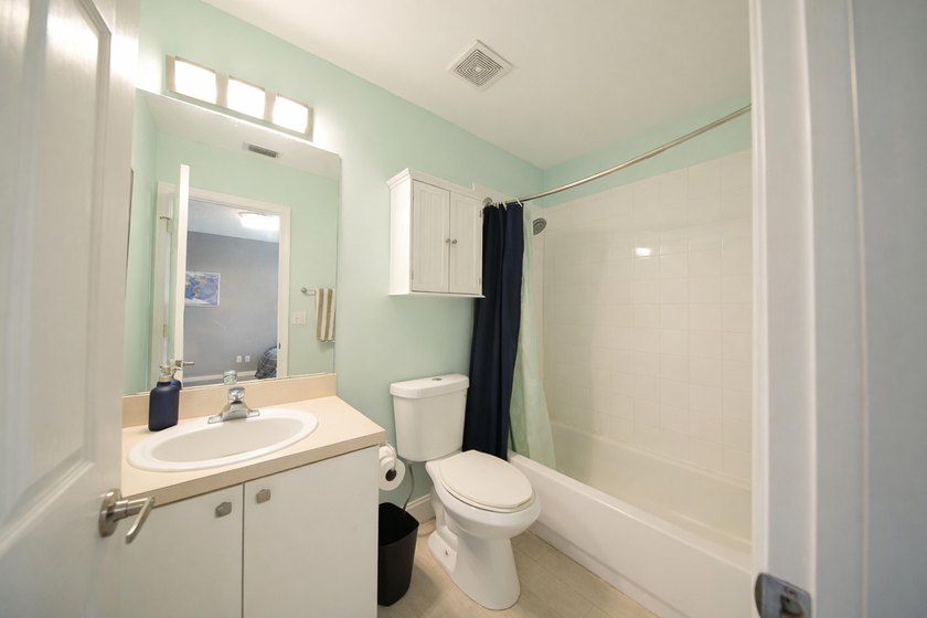 Seller is willing to contribute toward buyer's closing costs - photo 11
