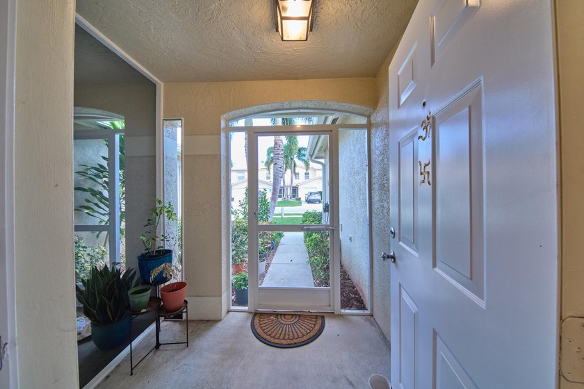 Seller is willing to contribute toward buyer's closing costs - photo 13