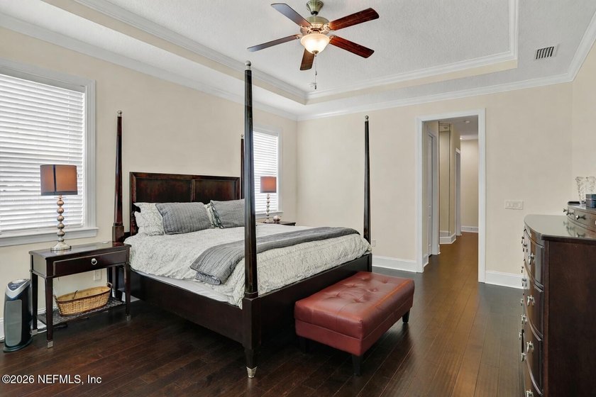 Luxury living in the heart of Mandarin. Tucked at the end of a - photo 22