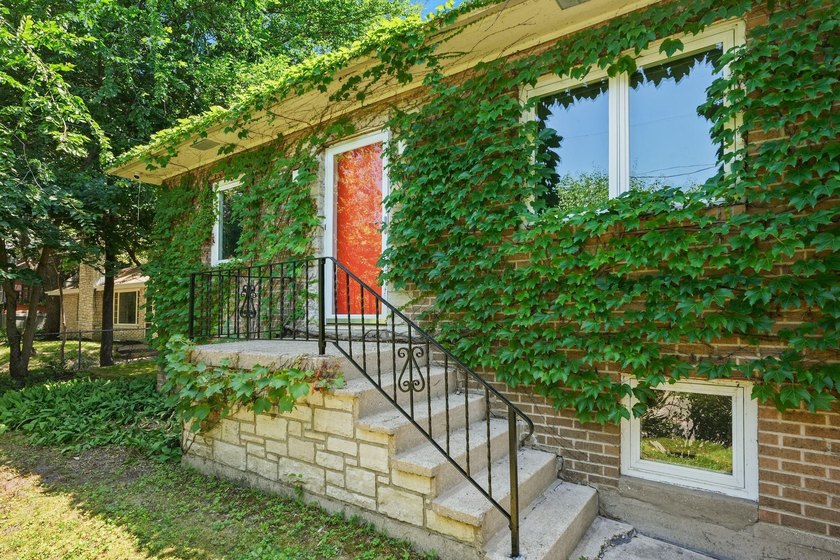 Stunning all-brick home in the heart of Madison! Just across - photo 34