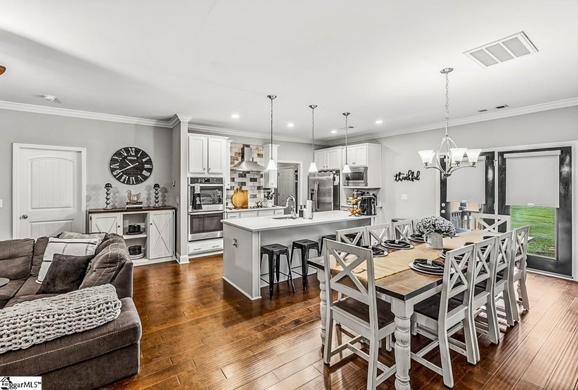 Listed by Rucker and Associates Team | | | Welcome to 114 Tall - photo 11
