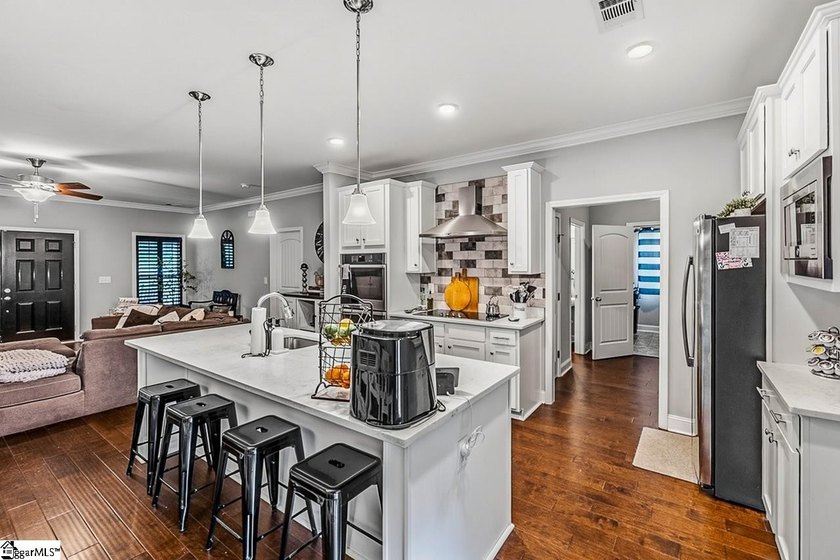Listed by Rucker and Associates Team | | | Welcome to 114 Tall - photo 14
