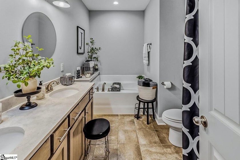 Listed by Rucker and Associates Team | | | Welcome to 114 Tall - photo 26