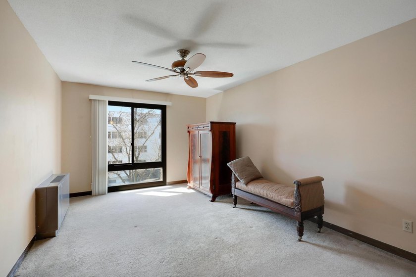 Seller providing a $15,000 credit at closing toward buyer's - photo 28