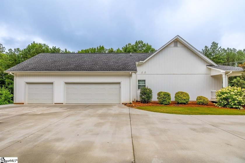 Listed by Rucker and Associates Team | | | Welcome to 114 Tall - photo 35