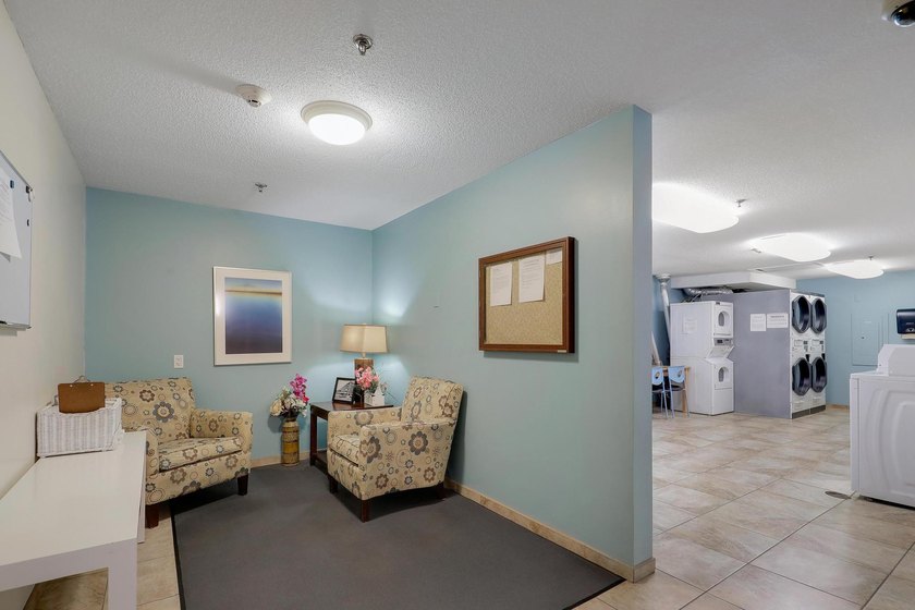 Seller providing a $15,000 credit at closing toward buyer's - photo 39