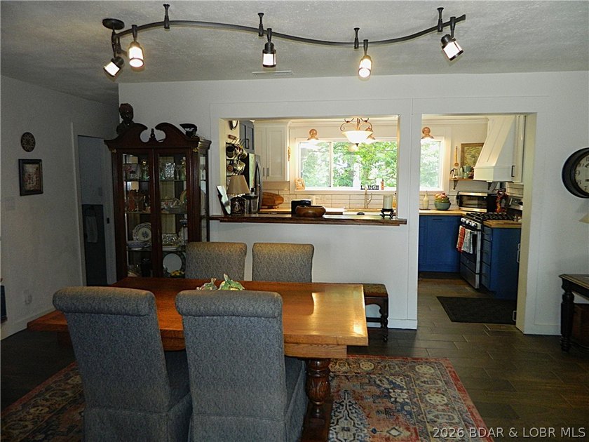 Private Four Seasons Retreat on Expansive Multi-Lot Property! - photo 15