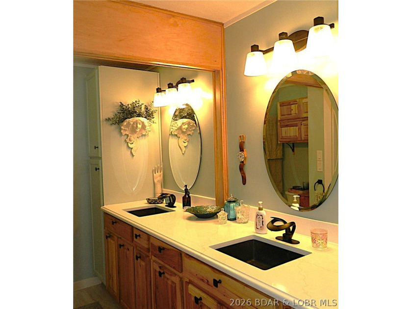 Private Four Seasons Retreat on Expansive Multi-Lot Property! - photo 19