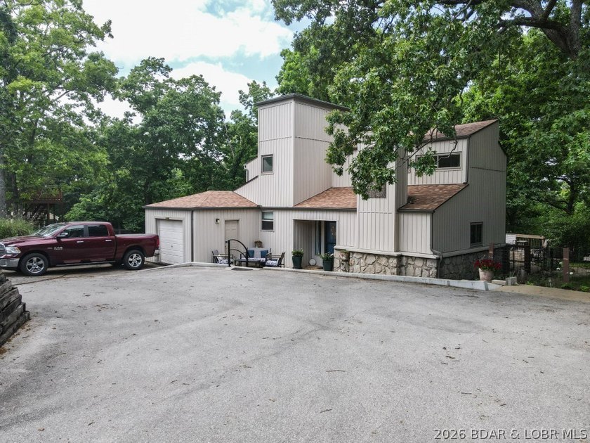 Private Four Seasons Retreat on Expansive Multi-Lot Property! - photo 37