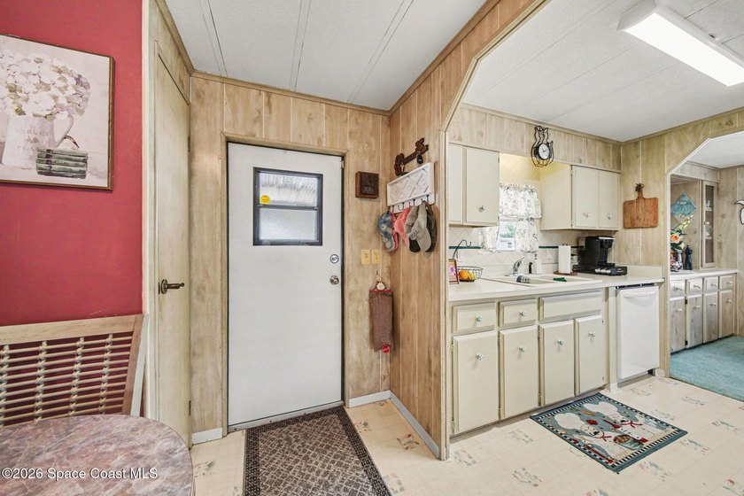 New Roof, New Appliances, and a Low HOA of Just $25 Annually! - photo 8