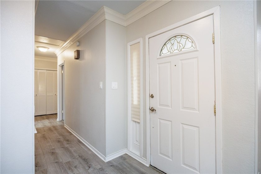Beautifully maintained 3-bedroom, 2-bath home offering 1,768 - photo 7