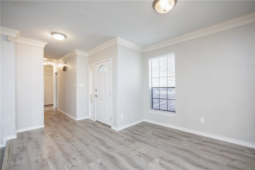 Beautifully maintained 3-bedroom, 2-bath home offering 1,768 - photo 8