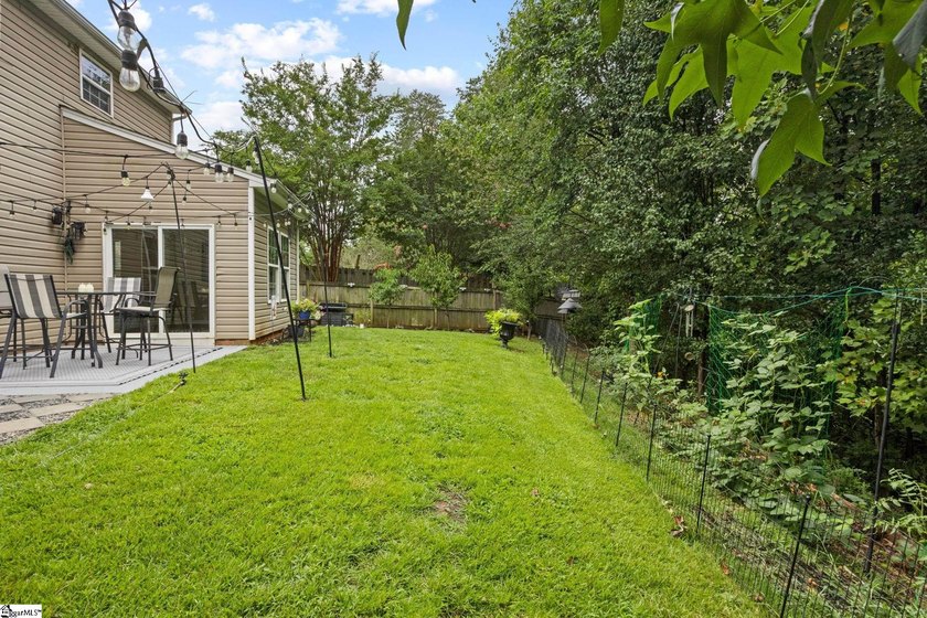 Call the official listing agent, Lisa Alexander, to arrange a - photo 36
