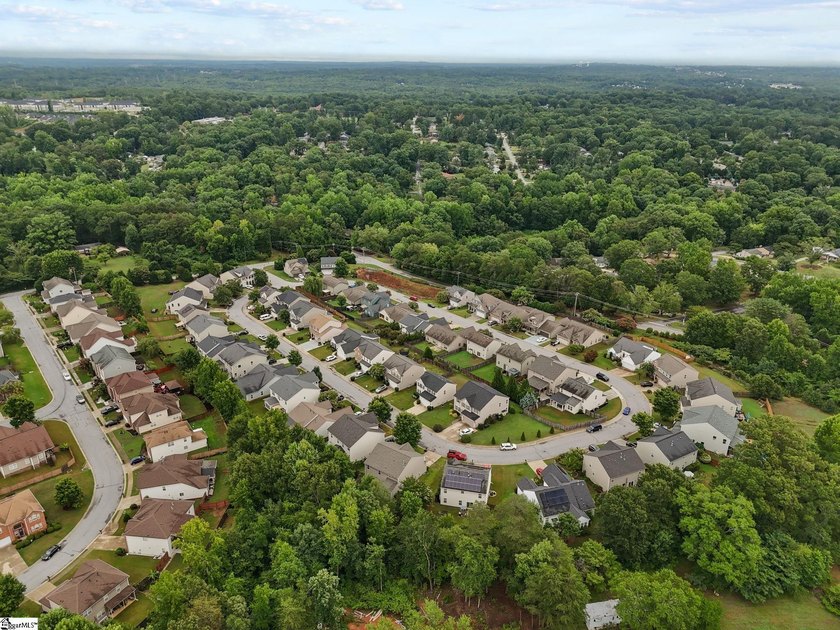 Call the official listing agent, Lisa Alexander, to arrange a - photo 40