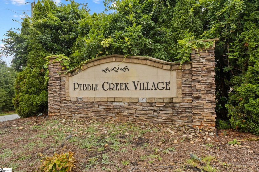 Call the official listing agent, Lisa Alexander, to arrange a - photo 43