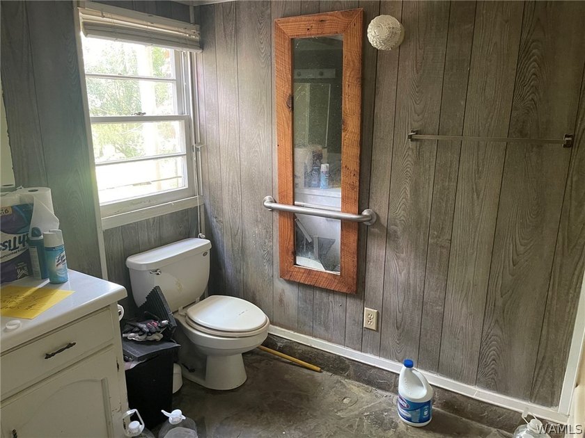 Discover this rare historical design home that needs TLC - photo 10