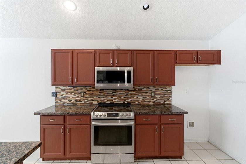 Under contract-accepting backup offers. Virtually Staged - photo 17