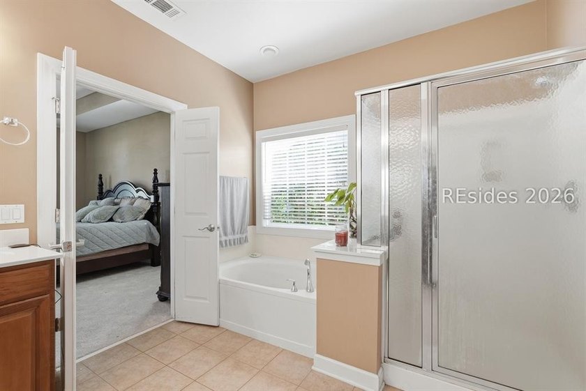 MOTIVATED SELLER - Welcome to 24 Bainbridge Way, a beautifully - photo 26
