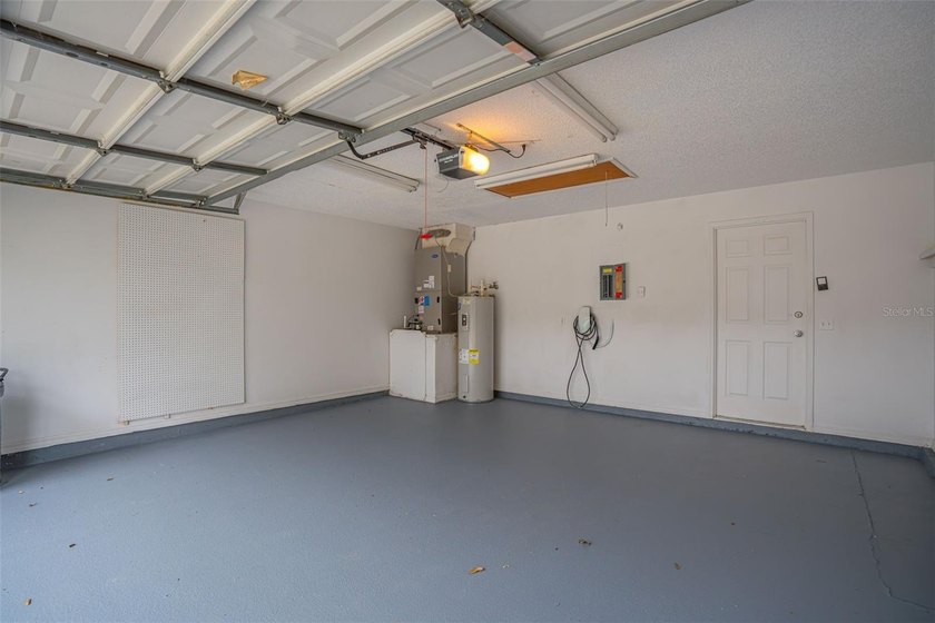 Under contract-accepting backup offers. Virtually Staged - photo 31