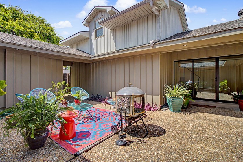 Nestled in the sought-after Casa Linda Forest, this private - photo 25