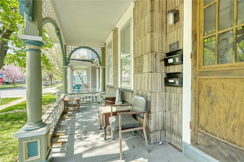 Welcome to 485 Meigs Street (14607)! This classic two-family - photo 7