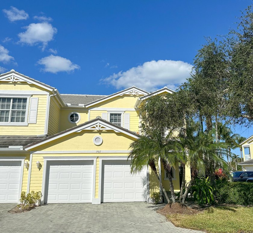 Best Oceanside Buy On Hutchinson Island! Huge light-filled - photo 3