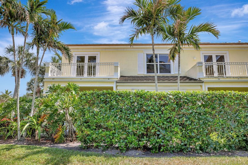 Best Oceanside Buy On Hutchinson Island! Huge light-filled - photo 5