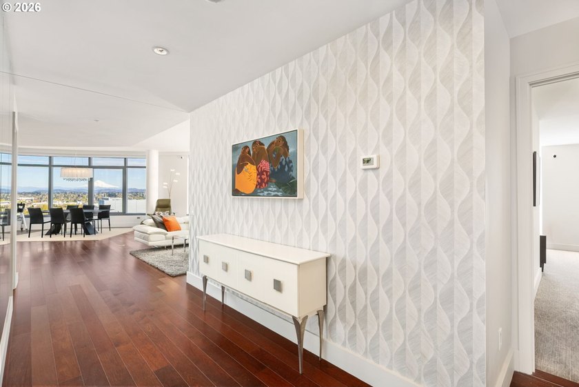 Experience penthouse living in the John Ross with this fully - photo 6