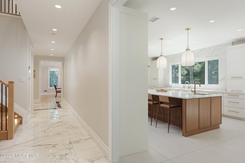An extraordinary custom-built estate where luxury, craftsmanship - photo 22