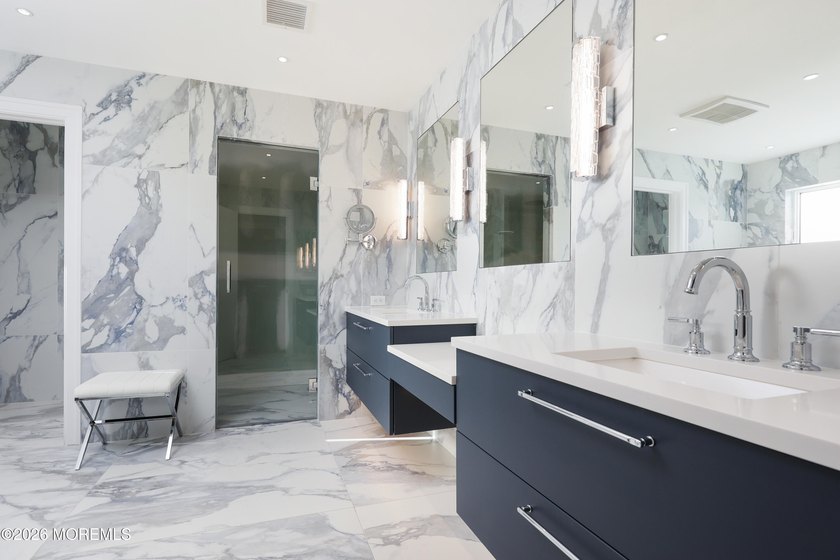 An extraordinary custom-built estate where luxury, craftsmanship - photo 40