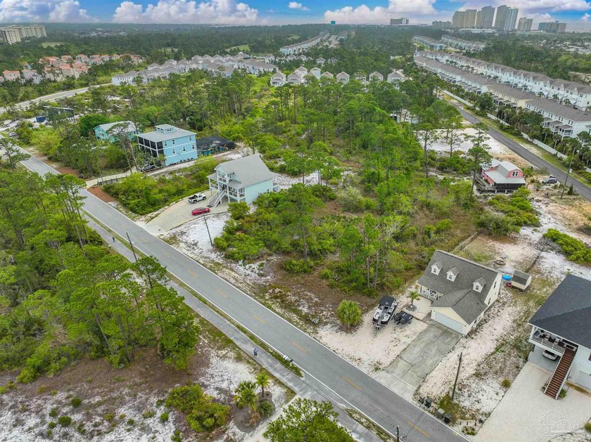 Perfect building lot on River Road! The rare opportunity to - photo 2