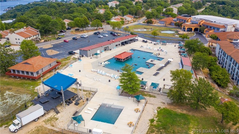 Great Investment Opportunity in Lake Ozark. This 2 Bed 2 Bath - photo 26