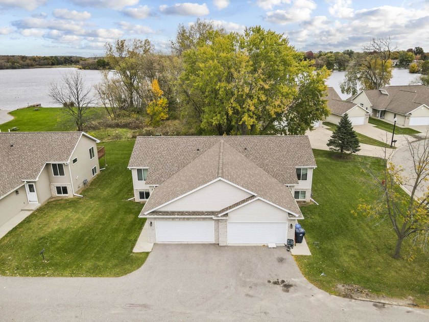Fantastic investment opportunity featuring 4 ZERO-LOT LINE - photo 48