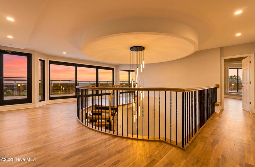 Spanning nearly 9,000 square feet across the 14th and 15th - photo 5