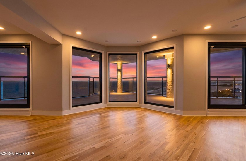 Spanning nearly 9,000 square feet across the 14th and 15th - photo 6