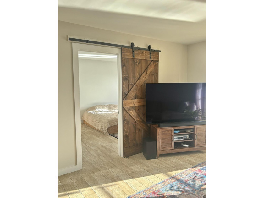 Discover this beautifully renovated 2-bedroom, 2-bathroom condo - photo 18