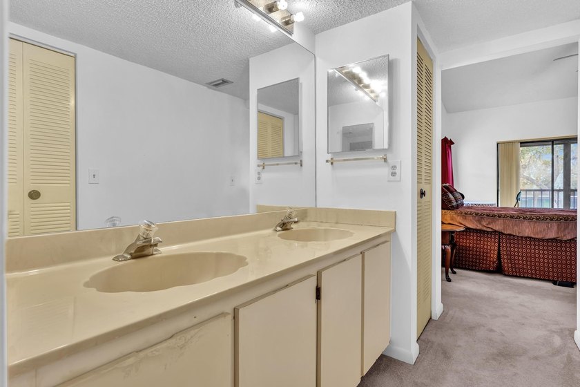 GREAT 2/2 CONDO WITH LAKE VIEW...2 CLUB HOUSES WITH GREAT - photo 30