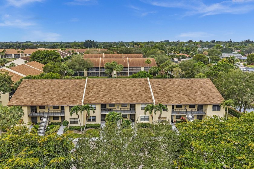 GREAT 2/2 CONDO WITH LAKE VIEW...2 CLUB HOUSES WITH GREAT - photo 38