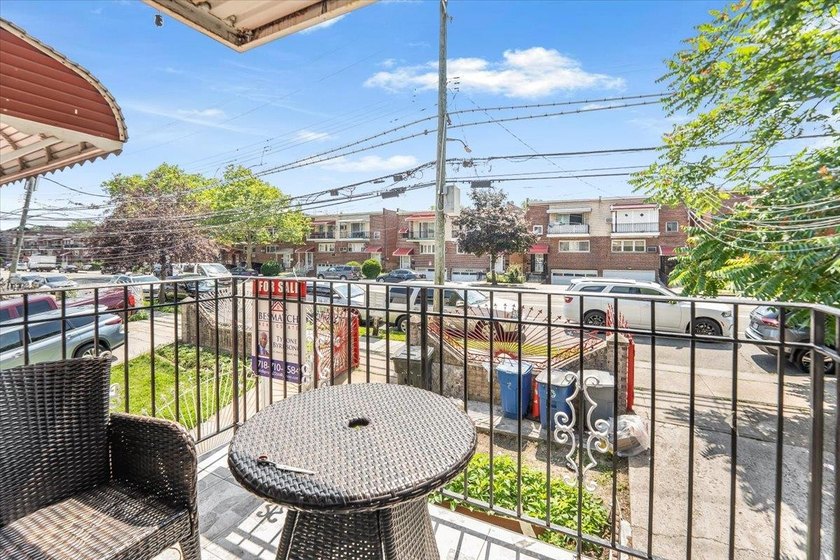 Welcome to a homeowner's dream in the heart of Baychester! This - photo 2