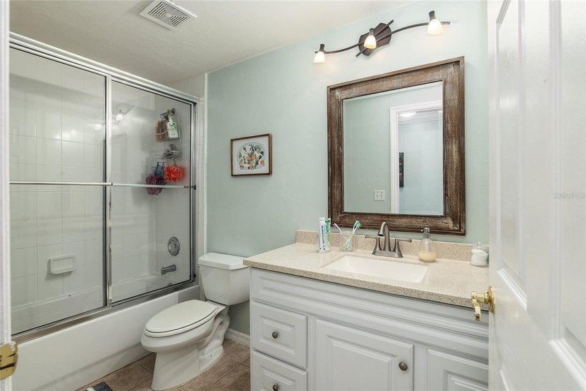 Welcome to this beautifully maintained good size 3-bedroom with - photo 19