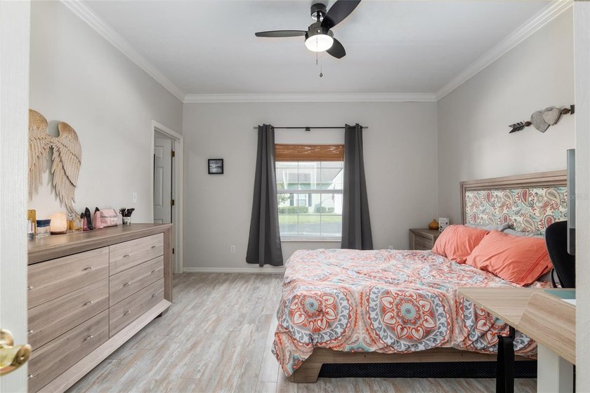 Welcome to this beautifully maintained good size 3-bedroom with - photo 20
