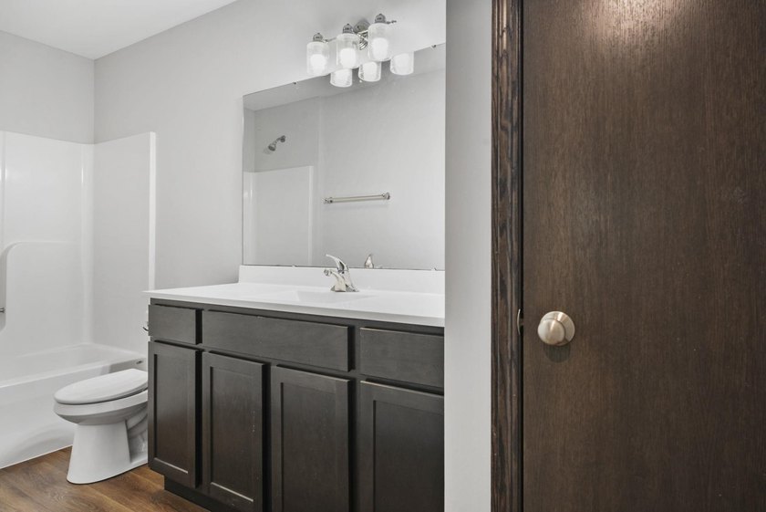 Breathtaking water views from this fully remodeled ZERO-LOT LINE - photo 20