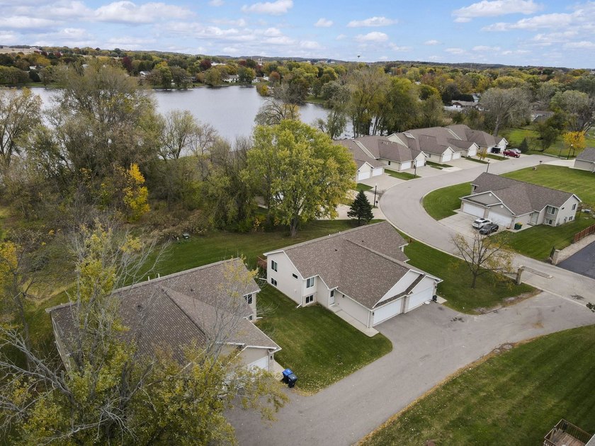 Breathtaking water views from this fully remodeled ZERO-LOT LINE - photo 41