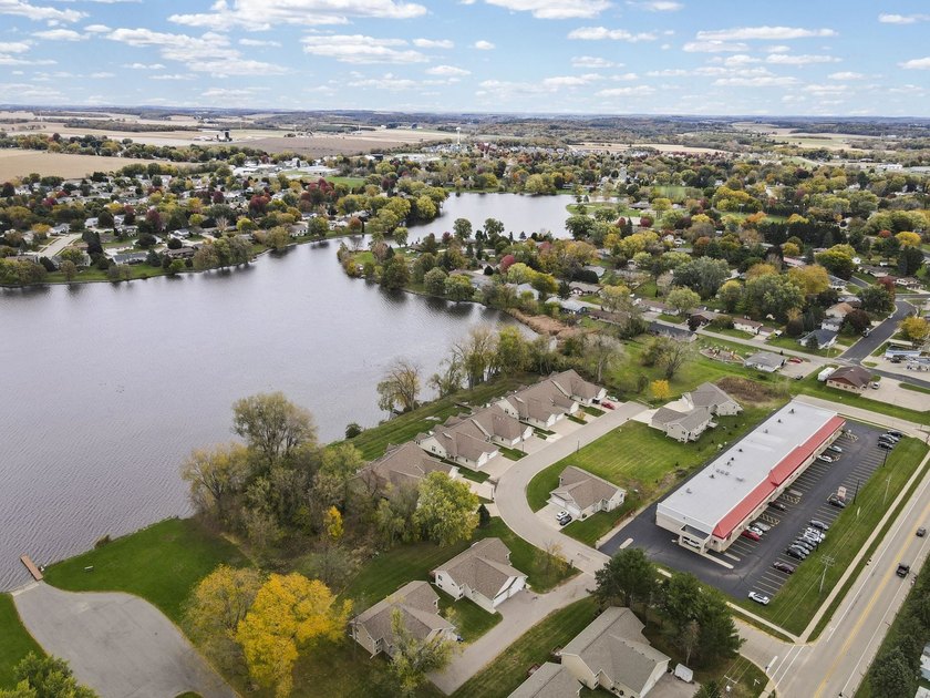 Breathtaking water views from this fully remodeled ZERO-LOT LINE - photo 46