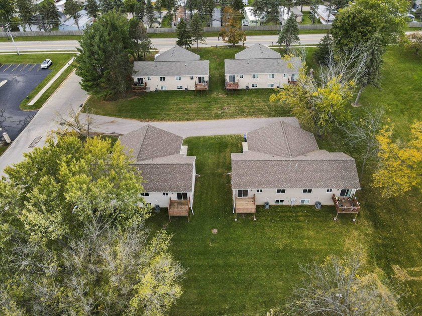 Breathtaking water views from this fully remodeled ZERO-LOT LINE - photo 49