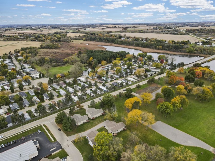 Breathtaking water views from this fully remodeled ZERO-LOT LINE - photo 50