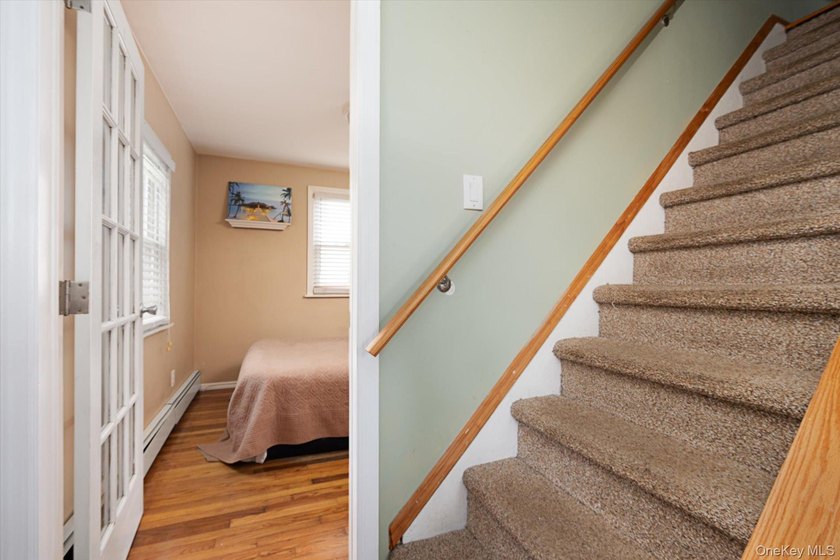 Welcome to this charming, well maintained Cape Cod style house - photo 11