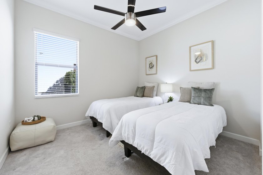 Well Appointed 3 bedrooms 2.5 bath home located on the lake in - photo 18